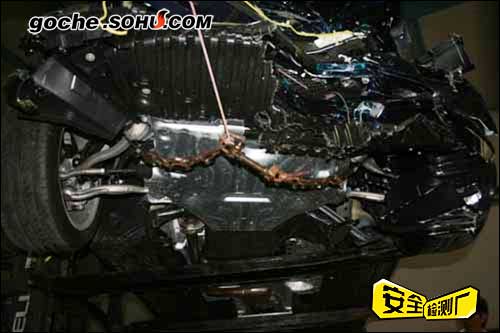 碰撞后发动机实现有效下沉