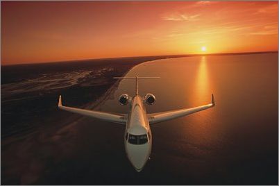 跨界合作 大牌开始造飞机