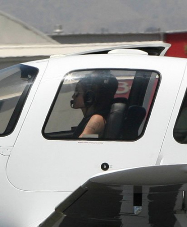 安吉丽娜-朱莉 安吉丽娜-朱莉