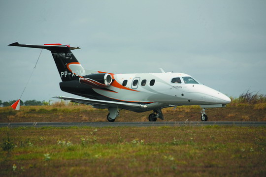 飞鸿-100型公务机亮相第35届美国休闲航空展