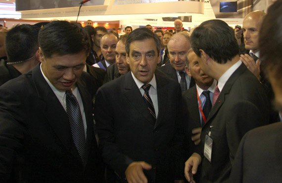 法国总理到访中航工业展台 摄影:门广阔 新浪航空独家图片 未经许可请勿转载