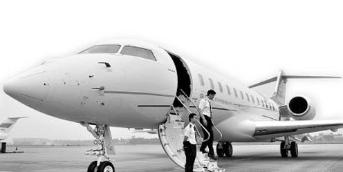 四川神秘富豪 花2亿购飞机设空中办公室