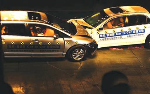 谁为汽车安全买单 汽车碰撞试验呈现答案