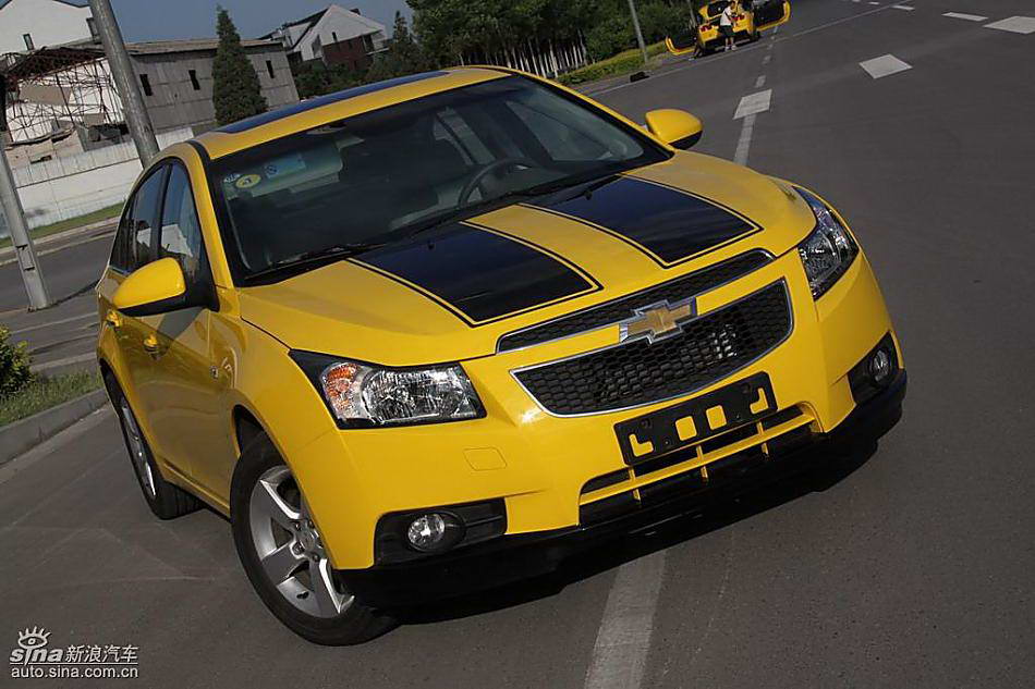 小黄蜂版科鲁兹实拍图