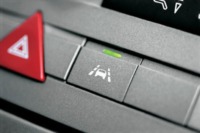 安全 不仅仅依赖汽车