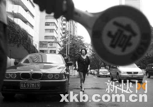 昨日部分亚运专道开禁 亚运限行演练今日迎大考