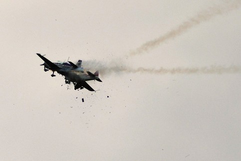 事故发生瞬间。